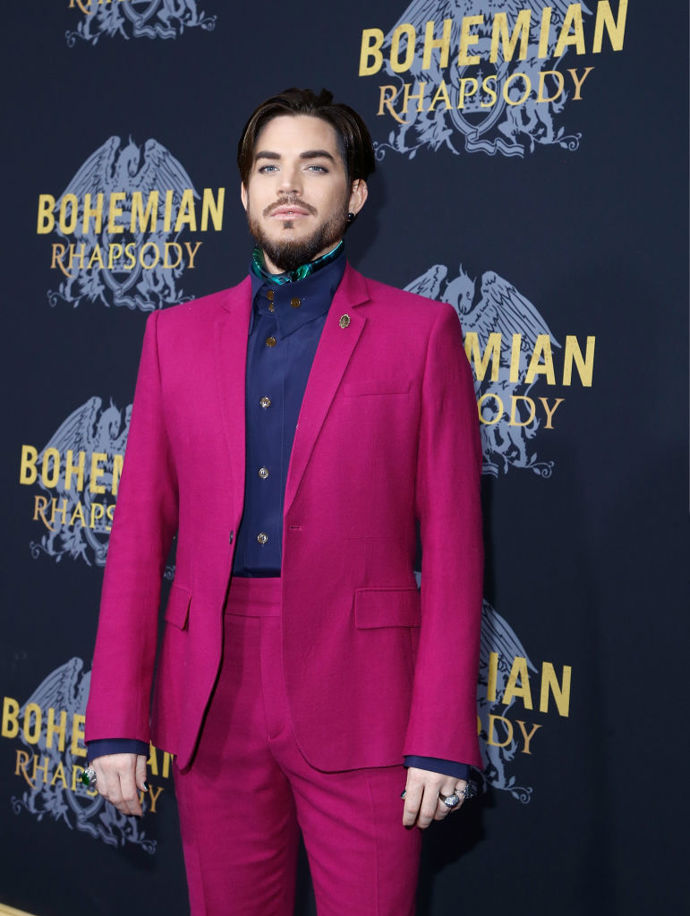 Zpěvák Adam Lambert v současnosti od roku 2012 koncertuje se skupinou Queen
Zpěvák Adam Lambert v současnosti od roku 2012 koncertuje se skupinou Queen