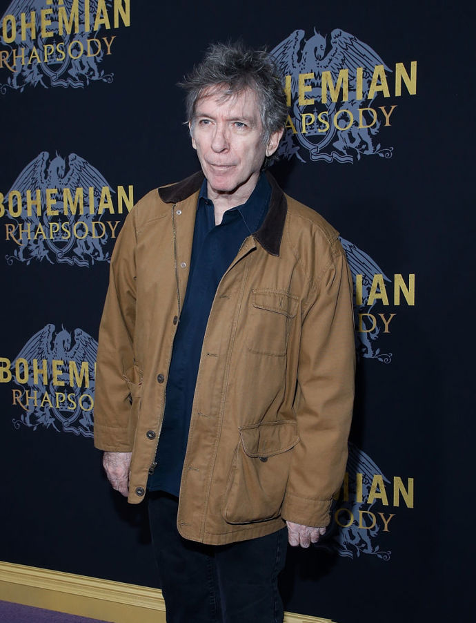 filmový kritik Kurt Loder
filmový kritik Kurt Loder