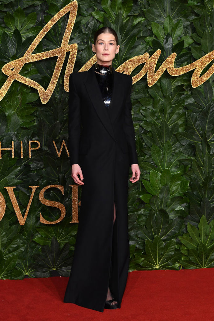 Herečka Rosamund Pike
