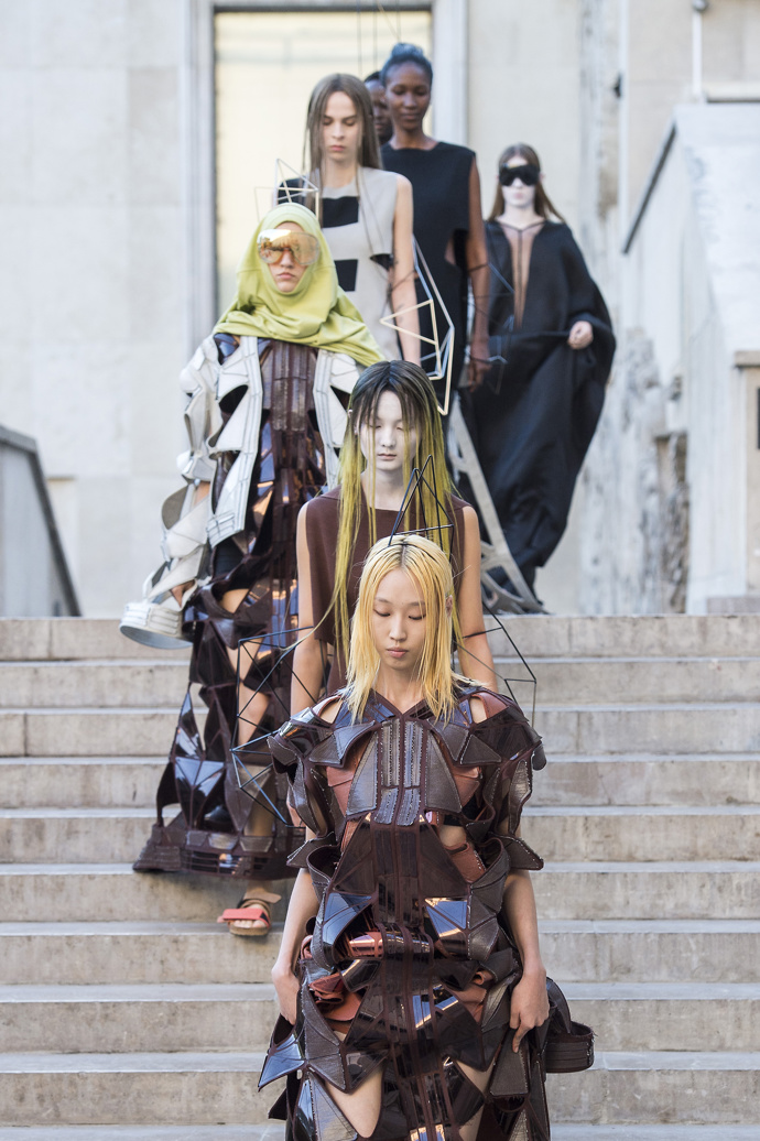 Rick Owens
SS 2019
Rick Owens
SS 2019