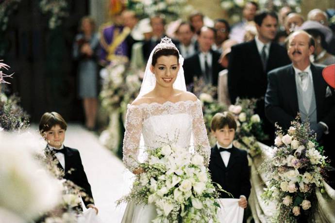 Deník princezny 2: Královské povinnosti (2004)

Anne Hathaway jako princezna Amelia Mignonette Thermopolis Renaldi
