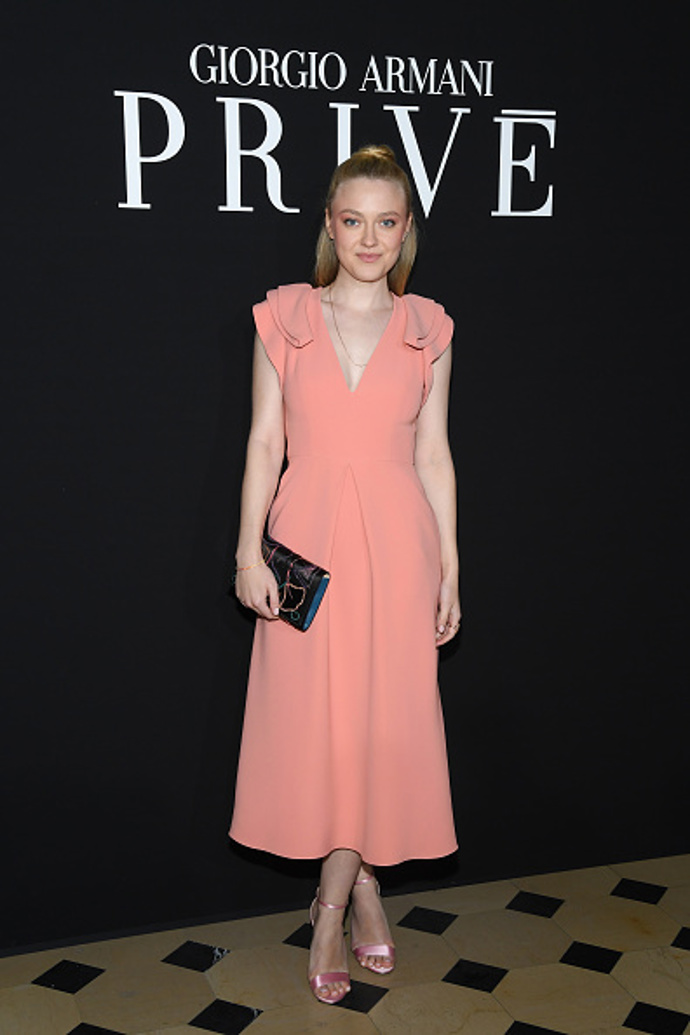 Dakota Fanning na Giorgio Armani Privé couture show.
Dakota Fanning na Giorgio Armani Privé couture show.