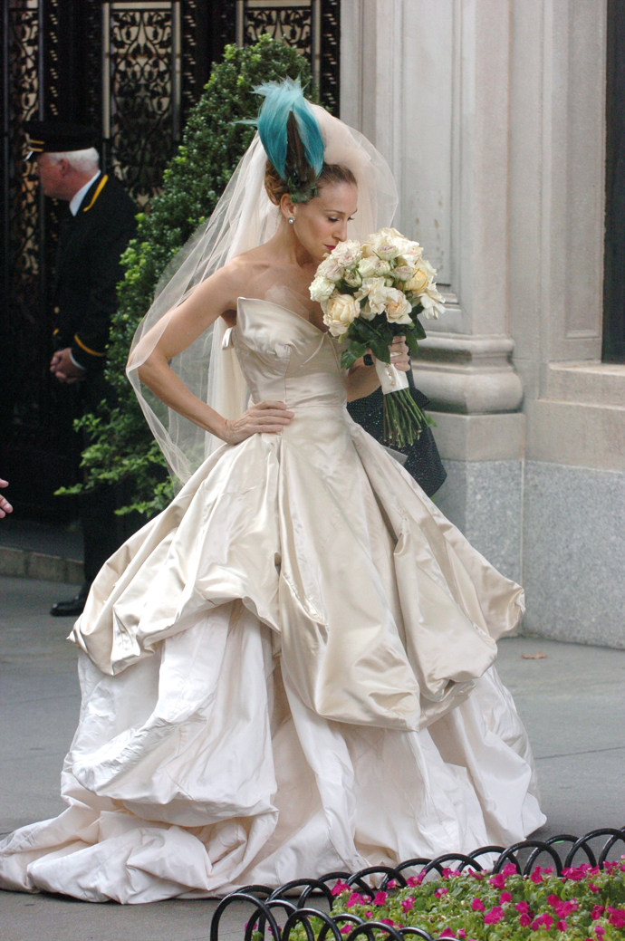 Sex ve městě (2008)

Sarah Jessica Parker jako Carrie Bradshaw v šatech od Vivienne Westwood
