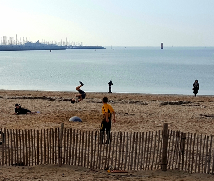 Písečná pláž v centru La Rochelle.
Písečná pláž v centru La Rochelle.