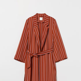H&M, 1299 Kč
