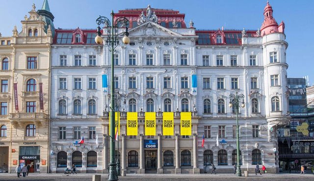 Design Week se letos koná na náměstí Republiky.
