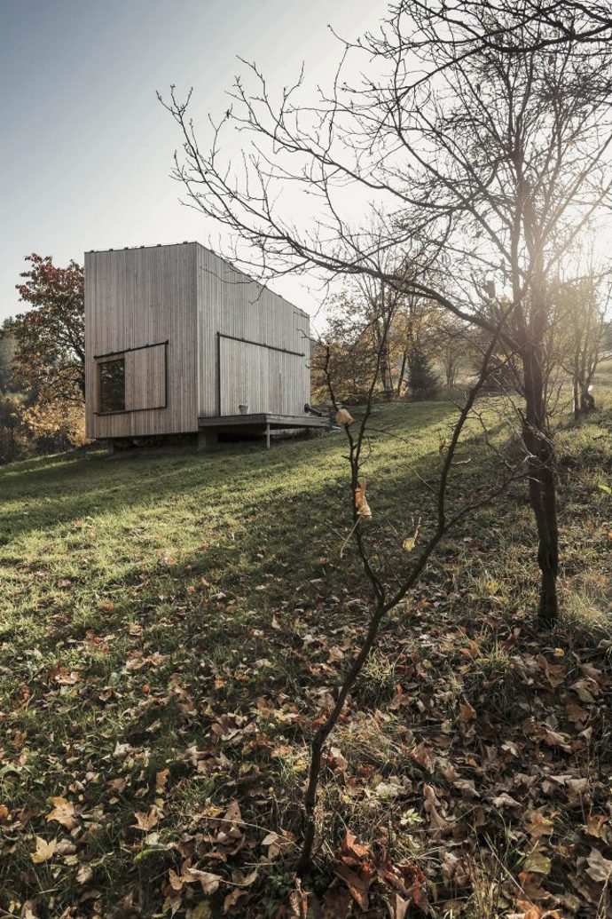 ellement architects s.r.o. CHATKA NA SYRÁKOVĚ
