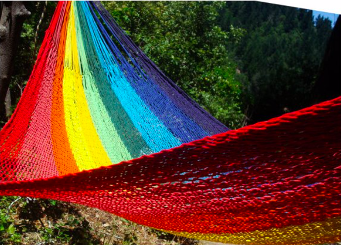 Duhová houpací síť Mexico pro jednoho, rozměry 130 x 200 cm, nosnost 120 Kg, Houpacisite.eu, 2200 Kč
