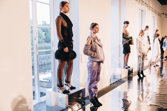 Kdo si nenechal ujít exkluzivní přehlídku Balmain v Praze?