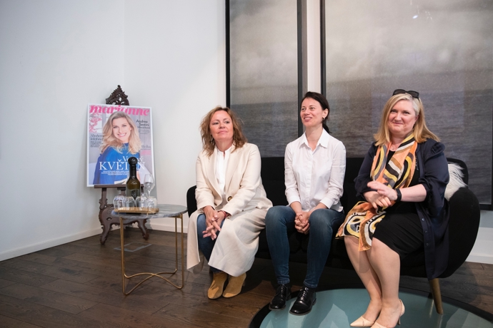 Jarní Koktejl s Marianne Jarní Koktejl s Marianne