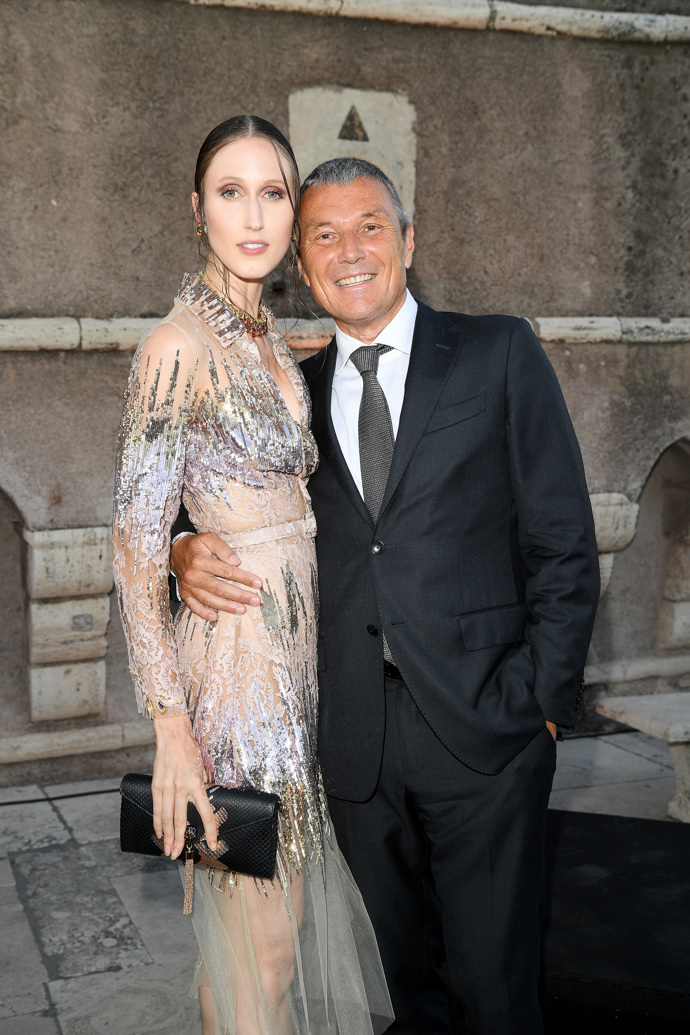 modelka Anna Cleveland a CEO značky Bulgari Jean-Christophe Babin
modelka Anna Cleveland a CEO značky Bulgari Jean-Christophe Babin