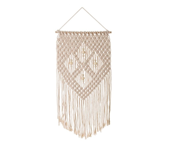 Závěsná nástěnná dekorace Macrame Diamonds, Caca Selection, 40 x 75 cm, bavlna a dřevo, prodává Vivre.cz za 555 Kč
