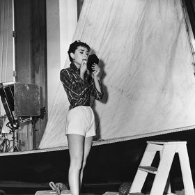 Audrey Hepburn (1954)
