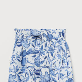 H&M, 749 Kč
