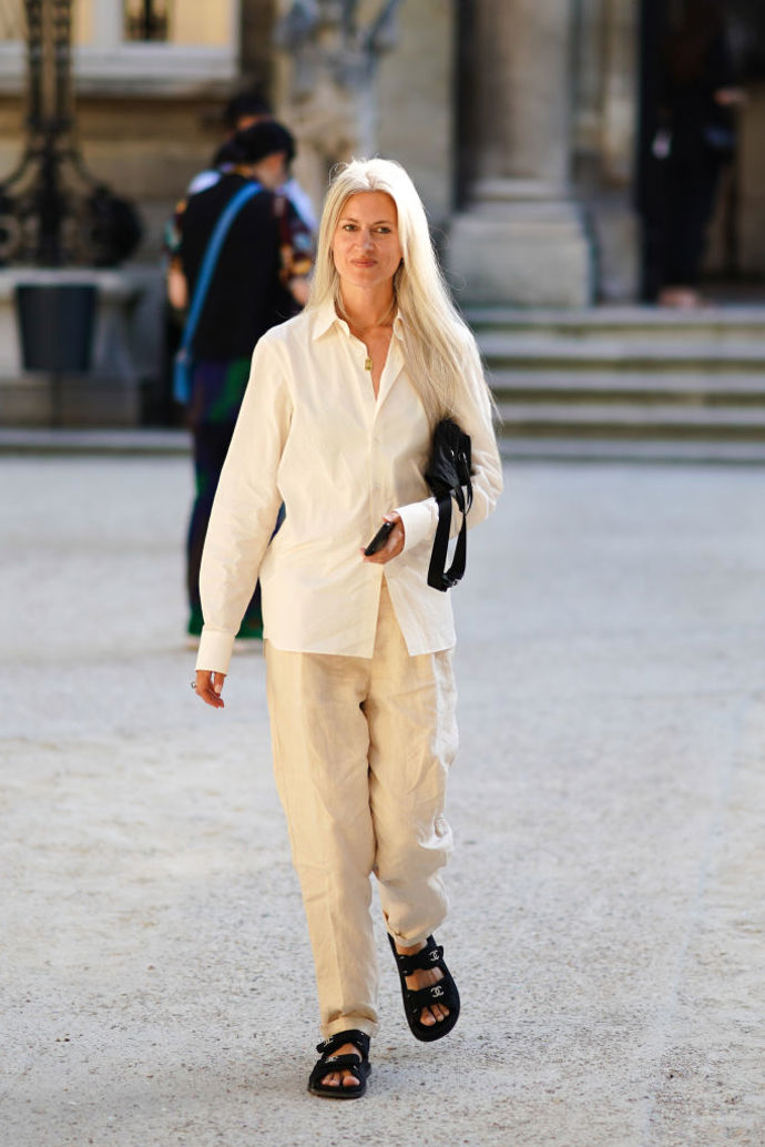 módní ředitelka britského Vogue Sarah Harris
módní ředitelka britského Vogue Sarah Harris
