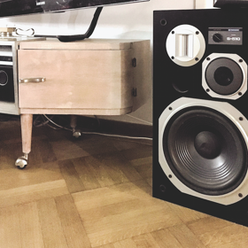 Dobrý zvuku je základem dobrého bydlení. A reproduktory Pioneer cs-s510 prověřenou klasikou.
Dobrý zvuku je základem dobrého bydlení. A reproduktory Pioneer cs-s510 prověřenou klasikou.
