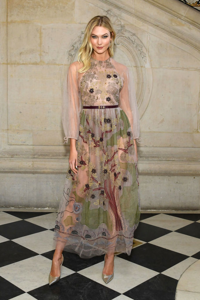 Na haute couture fashion weeku v Paříži na přehlídce Dior v lednu 2019
