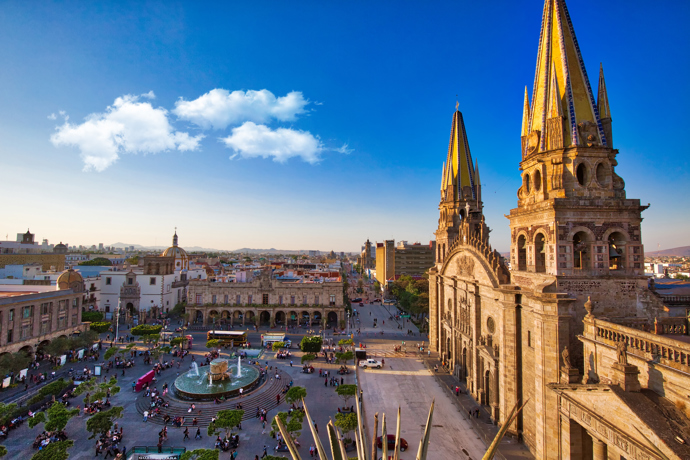 9. Guadalajara, Mexiko
158% meziroční nárůst
Druhé největší mexické město je často přehlíženo, avšak rozhodně si zaslouží vaši pozornost. Guadalajara je mnohem klidnější než Mexico City, zároveň ale nabízí mnoho kulturních atrakcí - od koloniální architektury až po působivý výběr festivalů a muzeí.
9. Guadalajara, Mexiko
158% meziroční nárůst
Druhé největší mexické město je často přehlíženo, avšak rozhodně si zaslouží vaši pozornost. Guadalajara je mnohem klidnější než Mexico City, zároveň ale nabízí mnoho kulturních atrakcí - od koloniální architektury až po působivý výběr festivalů a muzeí.