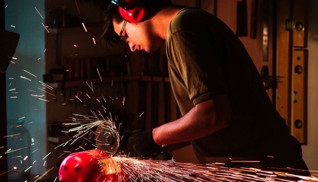 Technologie a postupy, kterými proměňují staré v nové, si museli designéři vyvinout sami. Málokdo totiž něco podobného dělá.
Technologie a postupy, kterými proměňují staré v nové, si museli designéři vyvinout sami. Málokdo totiž něco podobného dělá.