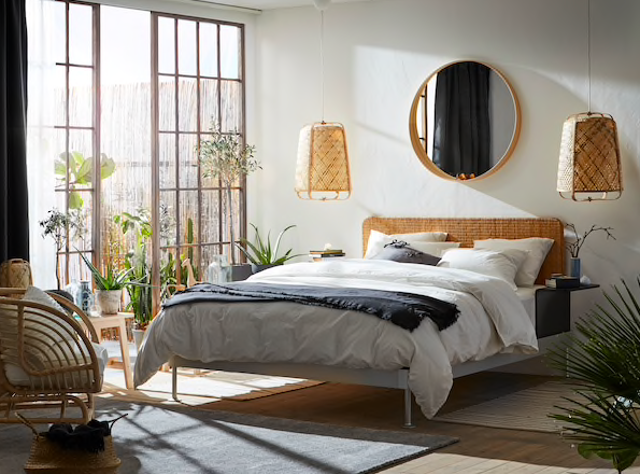 Ložnice by měla být zařízena přírodními materiály, v nichž se cítíme mnohem příjemněji. Foto: Ikea
