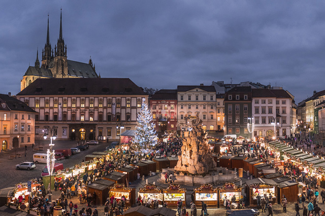 Adventní trhy: Kam vyrazit na svařák?