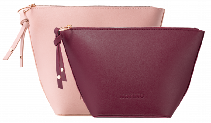 Pratické
Taštičky Notino Elite Collection
Kosmetické taštičky z omyvatelného materiálu oceníte doma i na cestách. Pyšní se minimalistickým, nadčasovým designem, který si oblíbí každá žena! Vybrat si můžete z několika velikostí.
Naši favorité? Velká růžová taška (310 Kč) - ideálná na skladování make-upu a malá vínová (260 Kč), která vám bude dělat společnost na cestě do práce.
Zakoupíte exkluzivně na e-shopu Notino
Pratické
Taštičky Notino Elite Collection
Kosmetické taštičky z omyvatelného materiálu oceníte doma i na cestách. Pyšní se minimalistickým, nadčasovým designem, který si oblíbí každá žena! Vybrat si můžete z několika velikostí.
Naši favorité? Velká růžová taška (310 Kč) - ideálná na skladování make-upu a malá vínová (260 Kč), která vám bude dělat společnost na cestě do práce.
Zakoupíte exkluzivně na e-shopu Notino