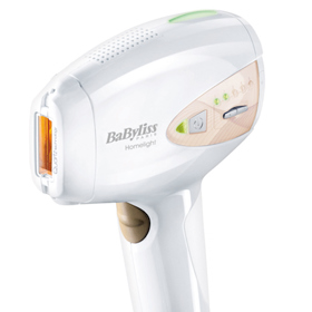 Ženy jistě potěší nový IPL epilátor G947E BaByliss Paris, který je lehký, a přitom vysoce účinný na všech pěti fototypech pokožky. Využívá intenzivní pulsní světlo a výkonná lampa má životnost až 300 000 záblesků. Při pravidelném používání za tři měsíce doslova zničí až 90 % chloupků. Epilaci nohou zvládnete za 10 minut, bikin za 2 minuty a na podpaží postačí pouhá 1 minuta. Součástí balení je také nástavec určený na obličej, bradu a horní ret (4 790 Kč).
Ženy jistě potěší nový IPL epilátor G947E BaByliss Paris, který je lehký, a přitom vysoce účinný na všech pěti fototypech pokožky. Využívá intenzivní pulsní světlo a výkonná lampa má životnost až 300 000 záblesků. Při pravidelném používání za tři měsíce doslova zničí až 90 % chloupků. Epilaci nohou zvládnete za 10 minut, bikin za 2 minuty a na podpaží postačí pouhá 1 minuta. Součástí balení je také nástavec určený na obličej, bradu a horní ret (4 790 Kč).