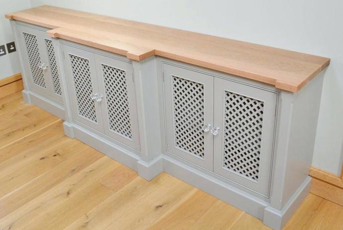 Kvůli pravidelnému čištění nebo případným opravám, je vždy nutné, aby byl k radiátoru snadný přístup. Foto: angelsfloors.com
