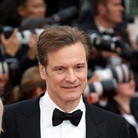 Britský herec Colin Firth nás okouzlil už jako pan Darcy v minisérii Pýcha a předsudek před 25 lety a jeho kouzlo za ty roky nevyprchalo, ani když už letos sfoukne šedesát svíček na dortu...
Britský herec Colin Firth nás okouzlil už jako pan Darcy v minisérii Pýcha a předsudek před 25 lety a jeho kouzlo za ty roky nevyprchalo, ani když už letos sfoukne šedesát svíček na dortu...