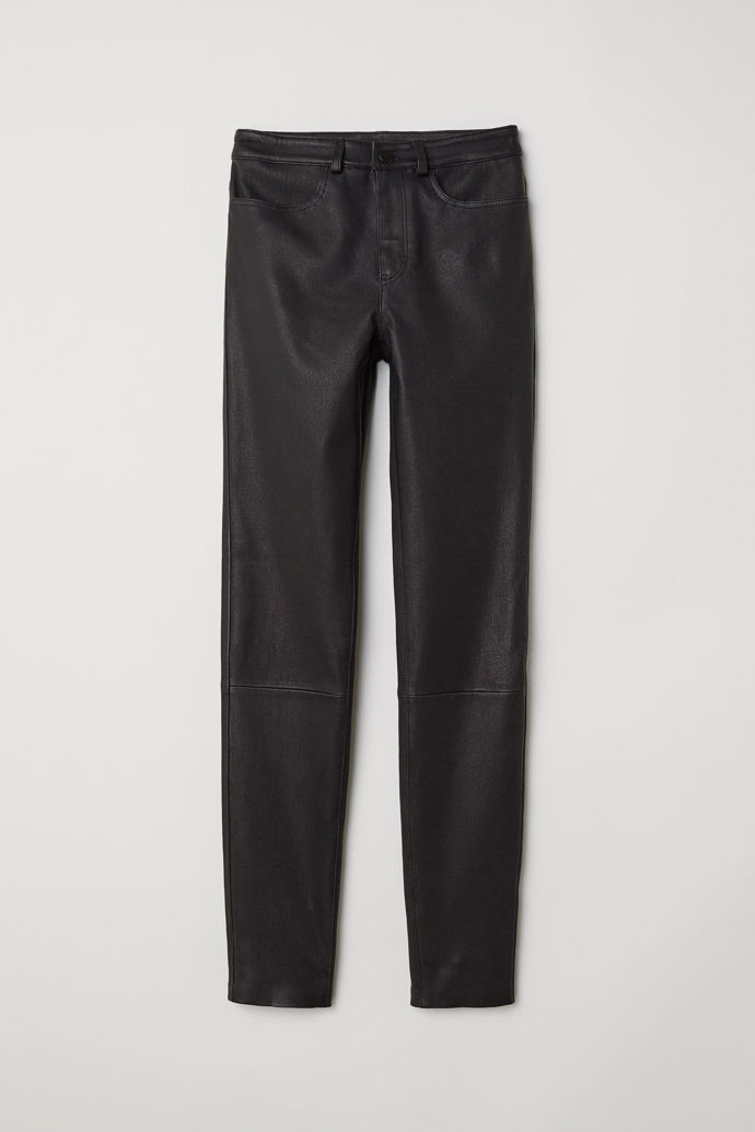 H&M, 4999 Kč
