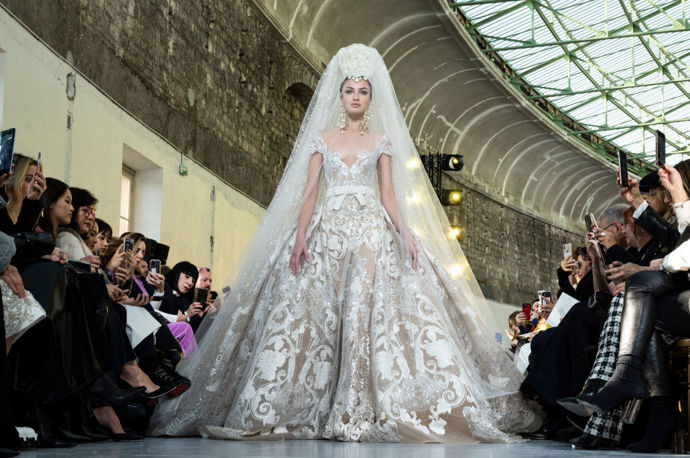 Elie Saab haute couture jaro/léto 2020
Elie Saab haute couture jaro/léto 2020
