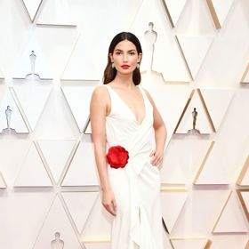 Lily Aldridge v šatech Ralph Lauren a špercích Bulgari
