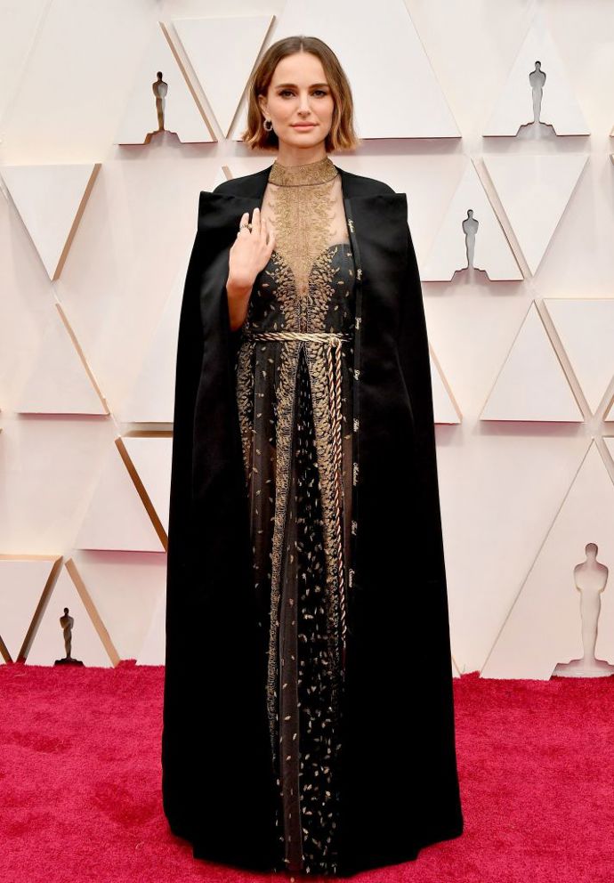Natalie Portman v šatech Dior Haute Couture a špercích Cartier

