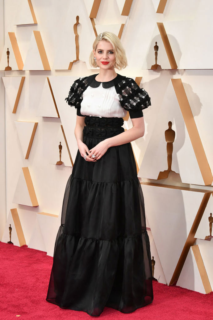 Lucy Boynton v šatech Chanel
