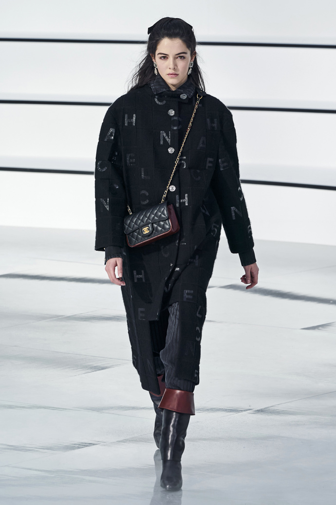 Nejzajímavější looky z přehlídky Chanel Nejzajímavější looky z přehlídky Chanel