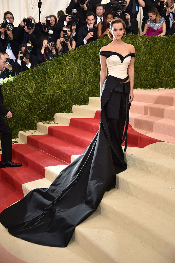 2016
Na Met Gala v róbě Calvin Klein
2016
Na Met Gala v róbě Calvin Klein