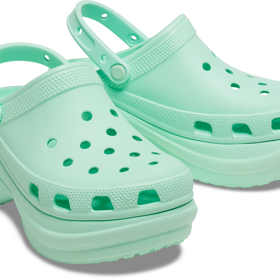 Crocs (prodává Urbanlux.cz), 1799 Kč
