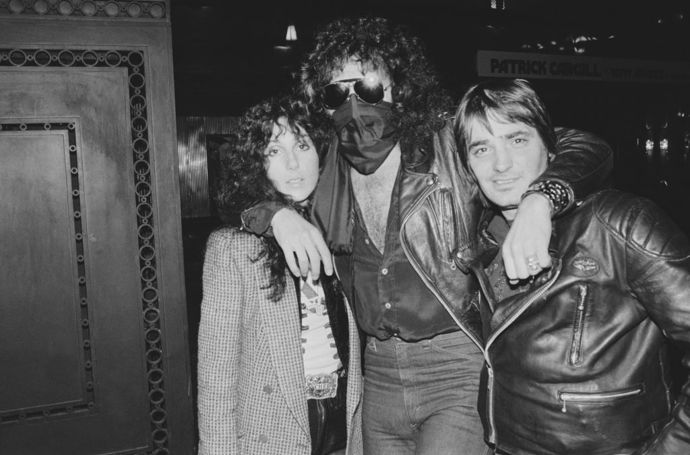 Cher a Gene Simmons (1978)
Cher a Gene Simmons (1978)