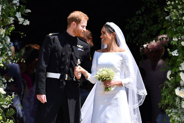 Clare Waight Keller, která navrhla svatební šaty pro Meghan, končí jako kreativní ředitelka Givenchy