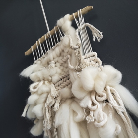 Galerie: Kombinovaná technika tkaní a macramé Galerie: Kombinovaná technika tkaní a macramé
