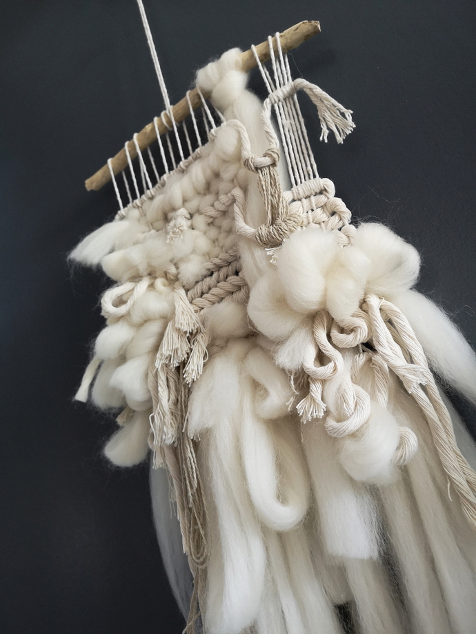Galerie: Kombinovaná technika tkaní a macramé Galerie: Kombinovaná technika tkaní a macramé