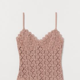 H&M, 499 Kč
