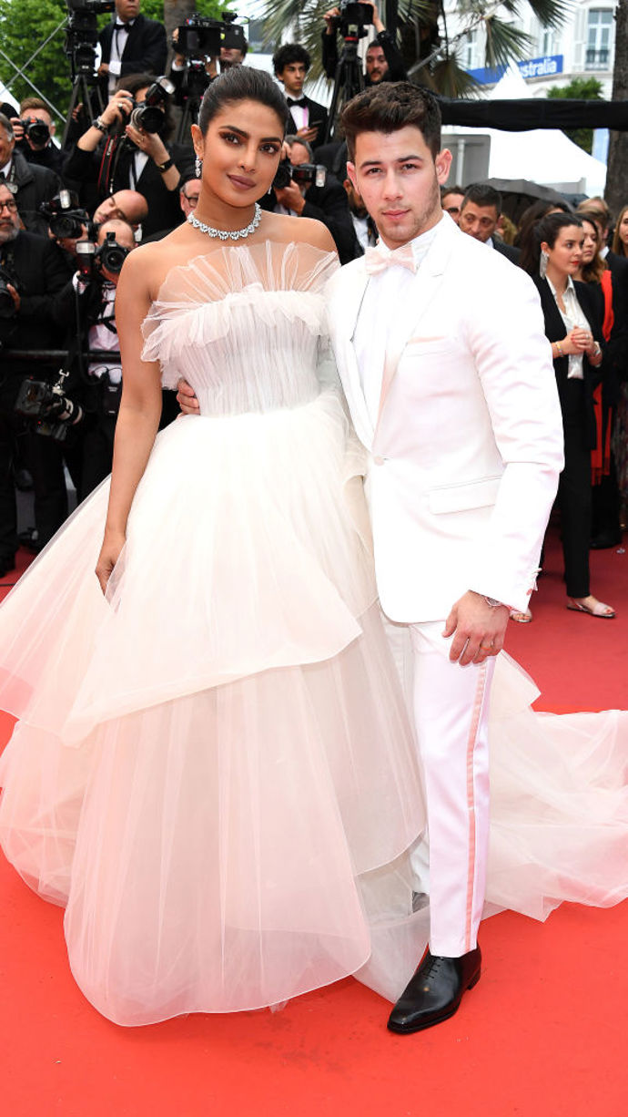 2019

Priyanka Chopra s manželem Nickem Jonasem na premiéře snímku Nejlepší léta jednoho života v šatech Georges Hobeika
