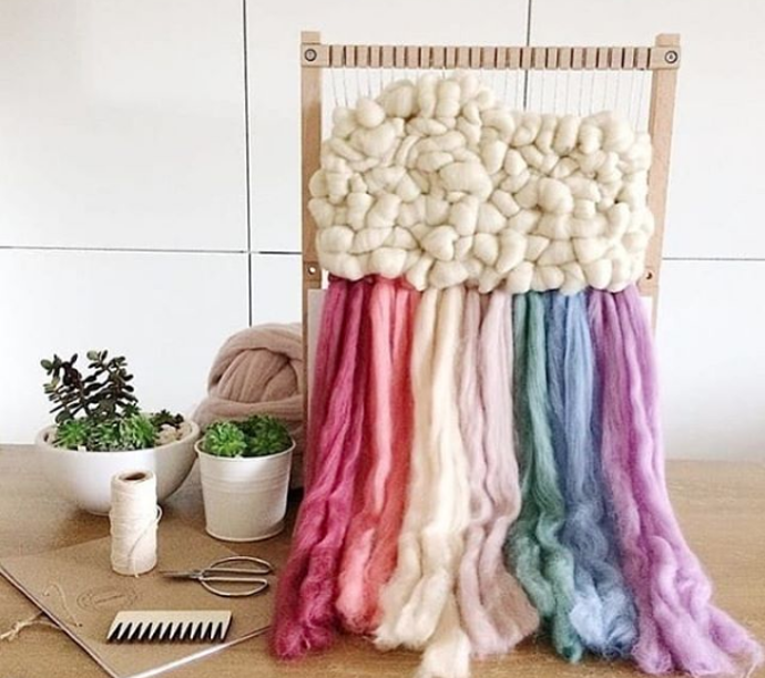 Galerie: Kombinovaná technika tkaní a macramé Galerie: Kombinovaná technika tkaní a macramé