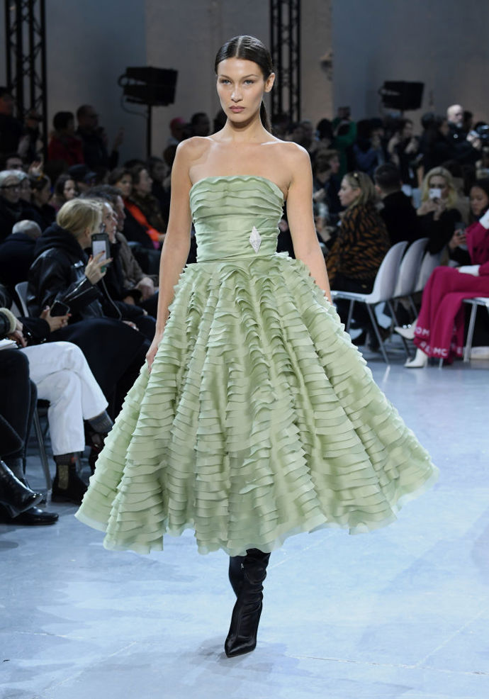 Alexander Vauthier
jaro/léto 2020
Alexander Vauthier
jaro/léto 2020