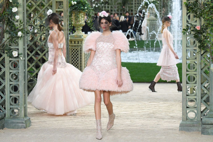 Chanel
jaro/léto 2018
Chanel
jaro/léto 2018