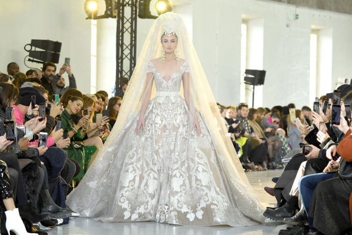 Elie Saab
jaro/léto 2020
Elie Saab
jaro/léto 2020