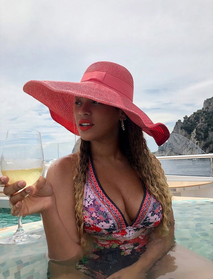 Beyoncé
