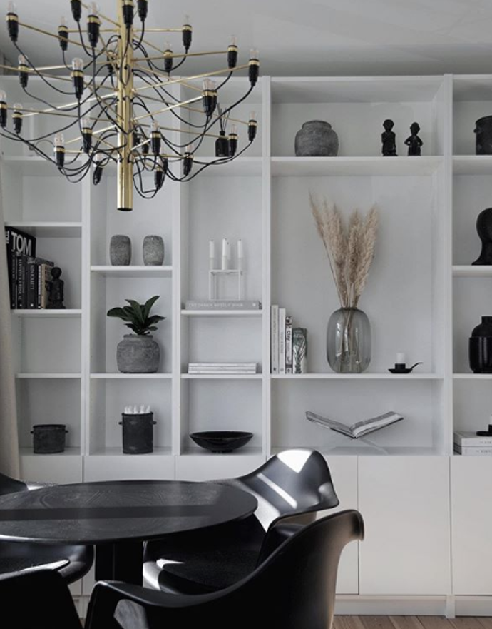 Galerie: Jak Rasmus "hacknul" knihovnu z Ikea Galerie: Jak Rasmus "hacknul" knihovnu z Ikea