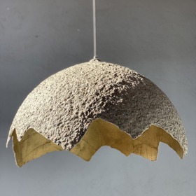 Galerie: Lampy Zaura z recyklovaného papíru Galerie: Lampy Zaura z recyklovaného papíru